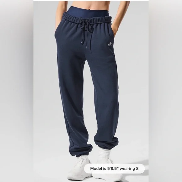 Alo Accolade Sweatpant, Navy, Size M - Picture 1 of 6